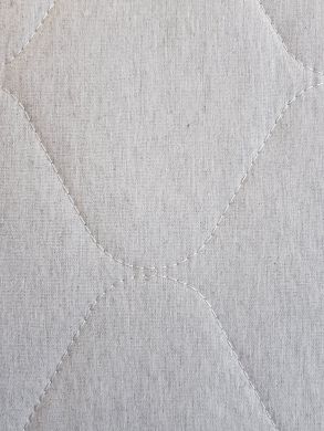 Наматрацник бязевий прошитий на синтепоні, резинка по кутках